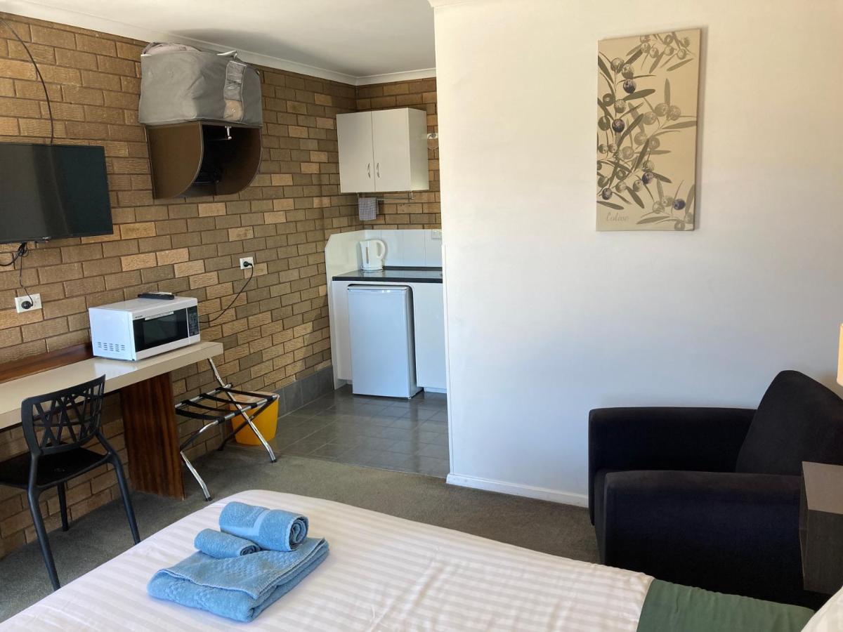 Camellia Motel Наррандера Экстерьер фото