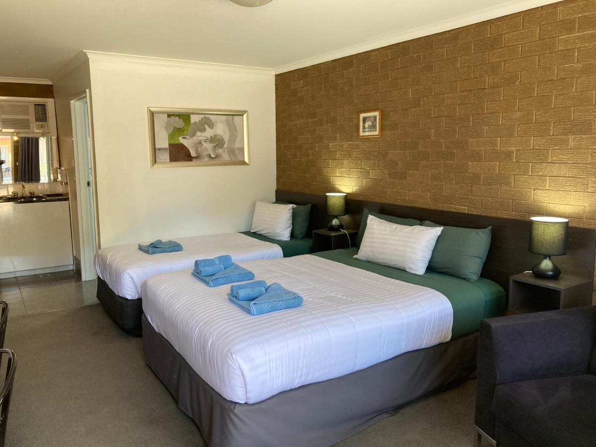 Camellia Motel Наррандера Экстерьер фото