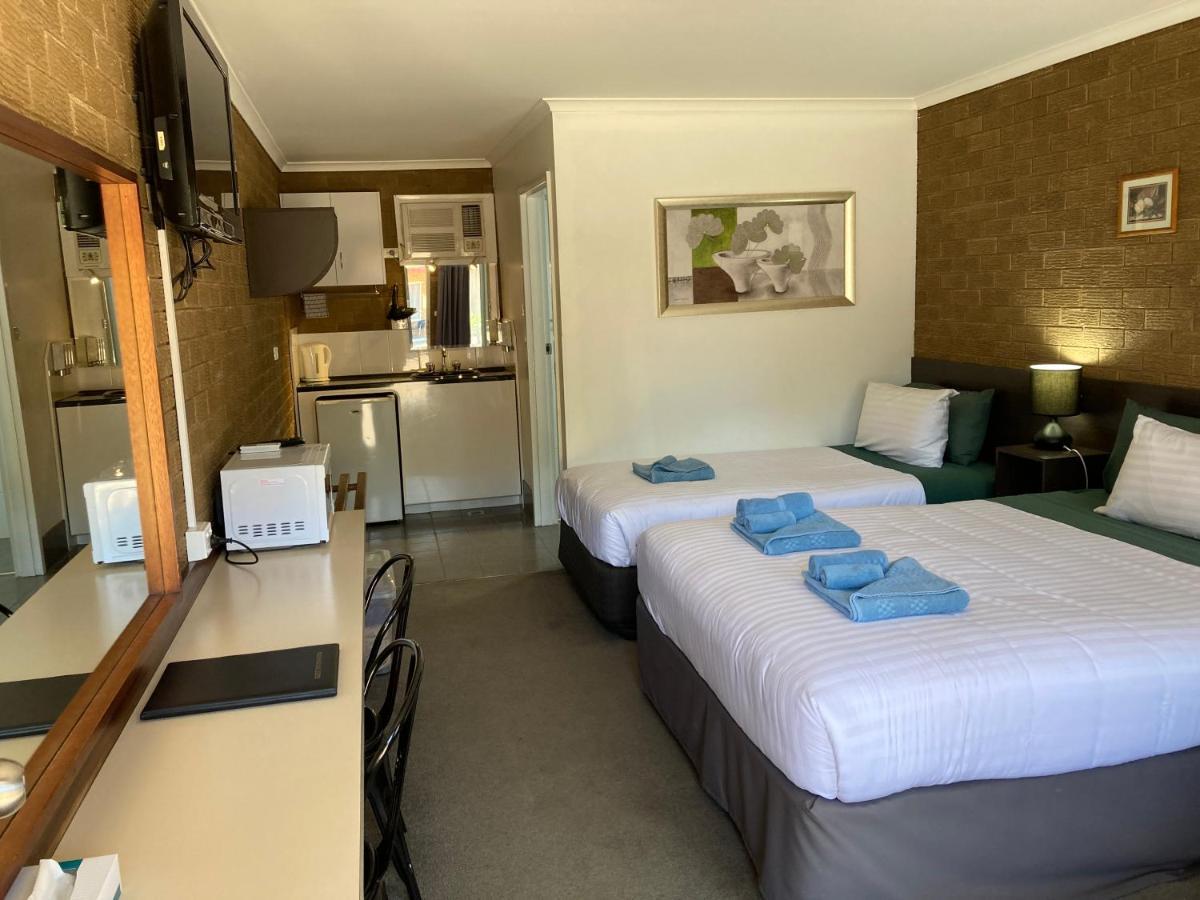 Camellia Motel Наррандера Экстерьер фото