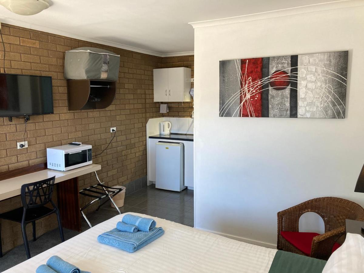 Camellia Motel Наррандера Экстерьер фото