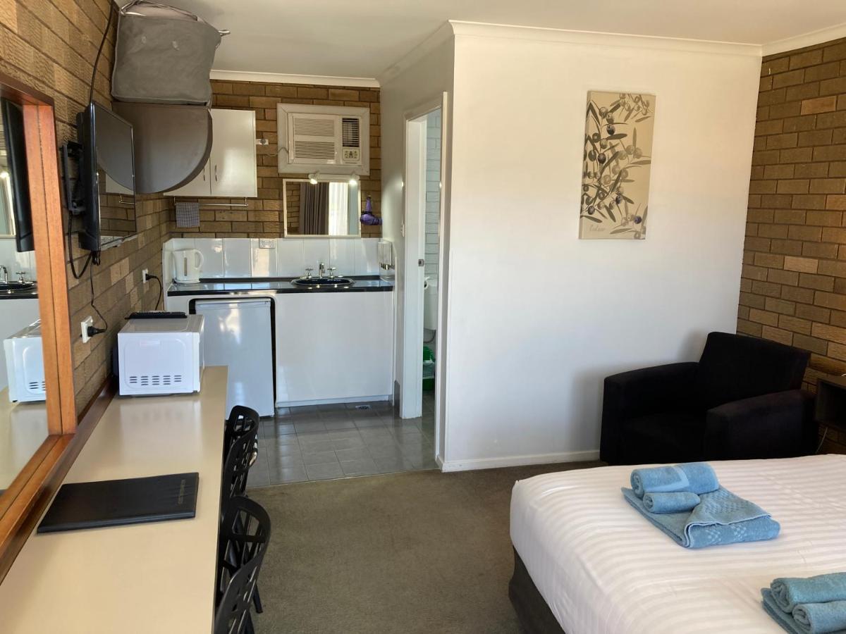 Camellia Motel Наррандера Экстерьер фото