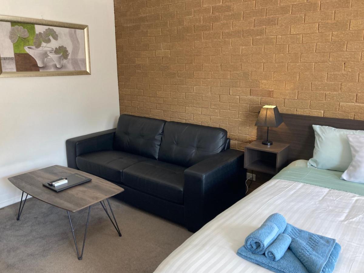 Camellia Motel Наррандера Экстерьер фото