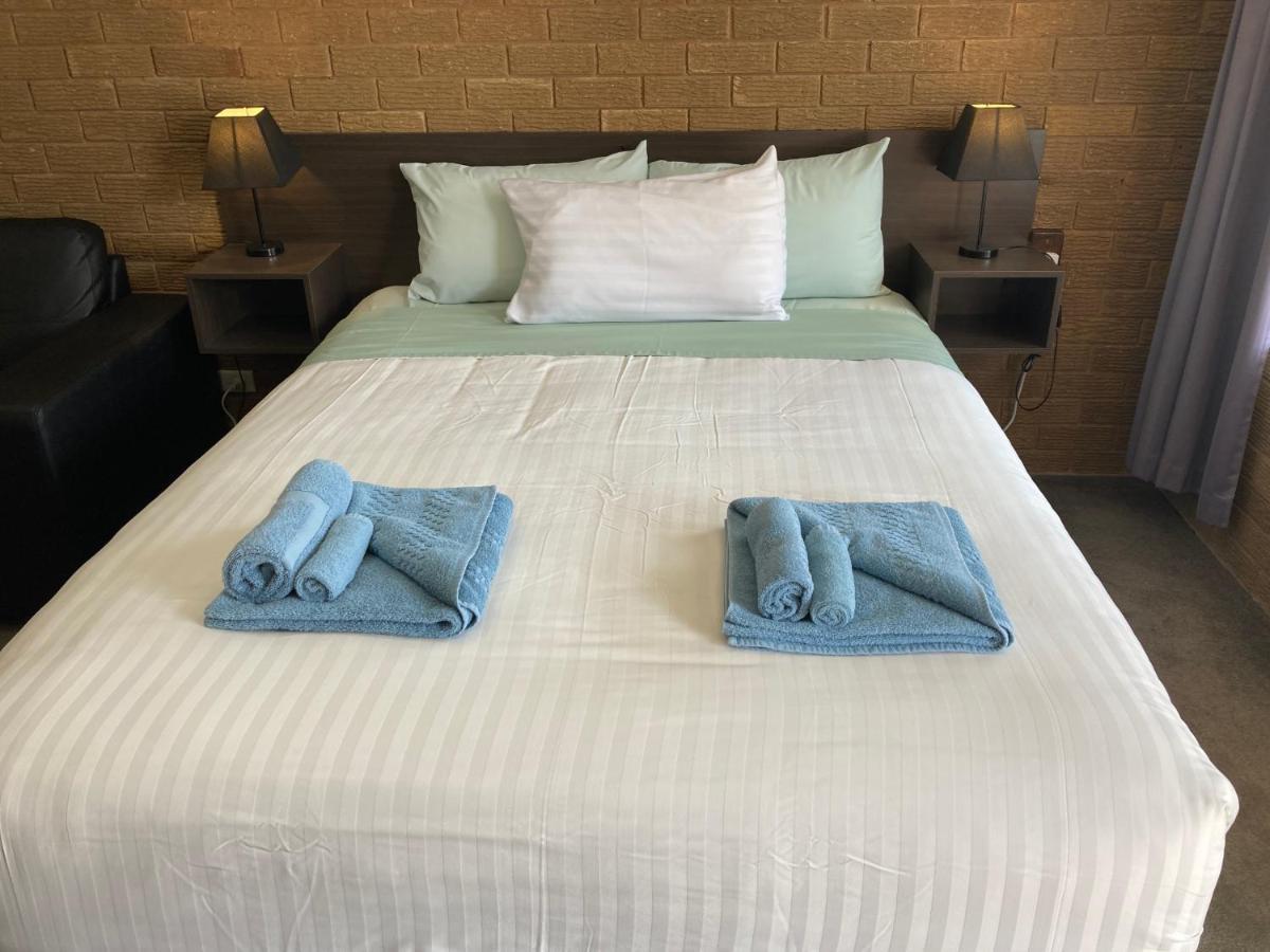 Camellia Motel Наррандера Экстерьер фото