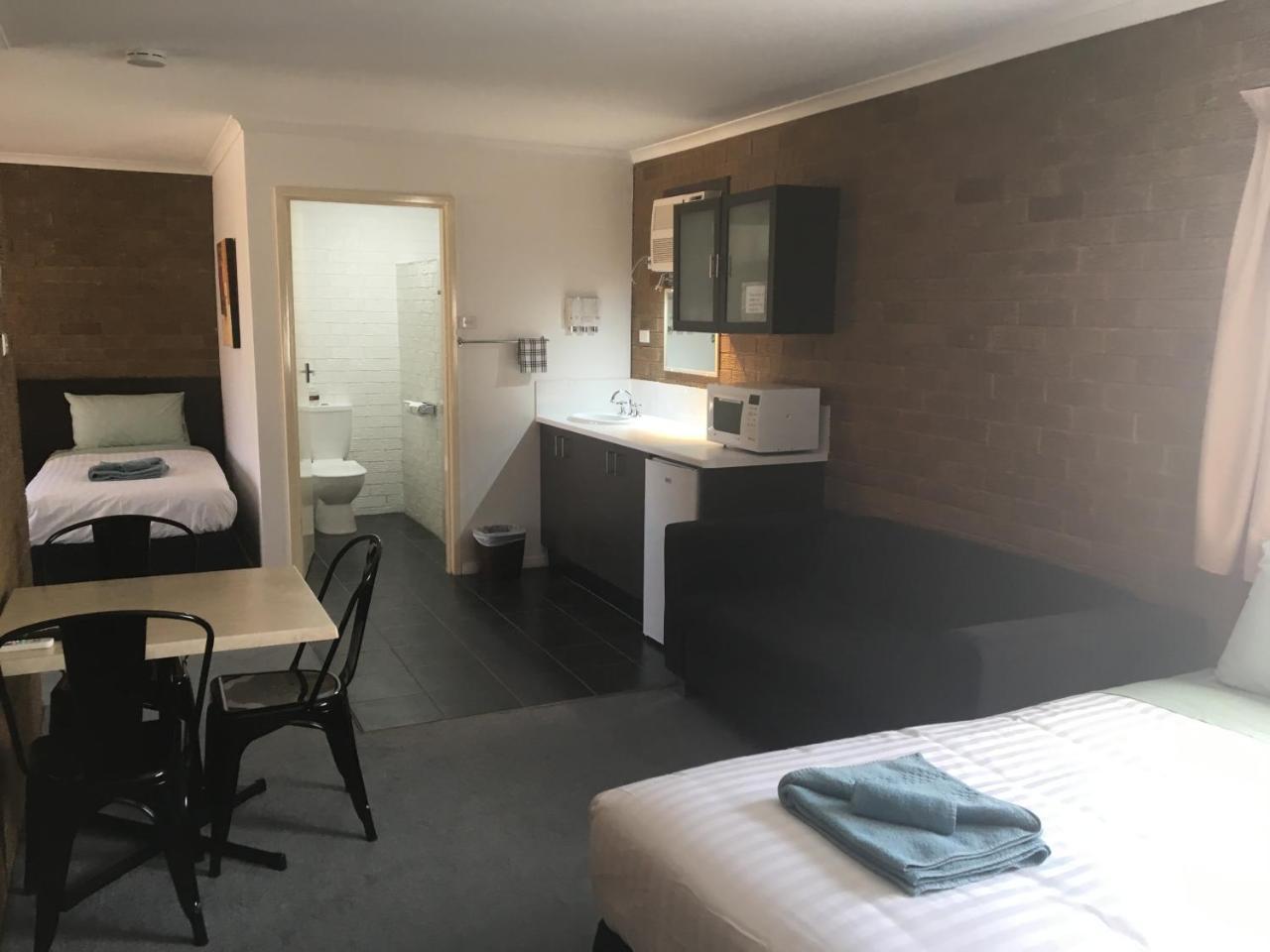 Camellia Motel Наррандера Экстерьер фото