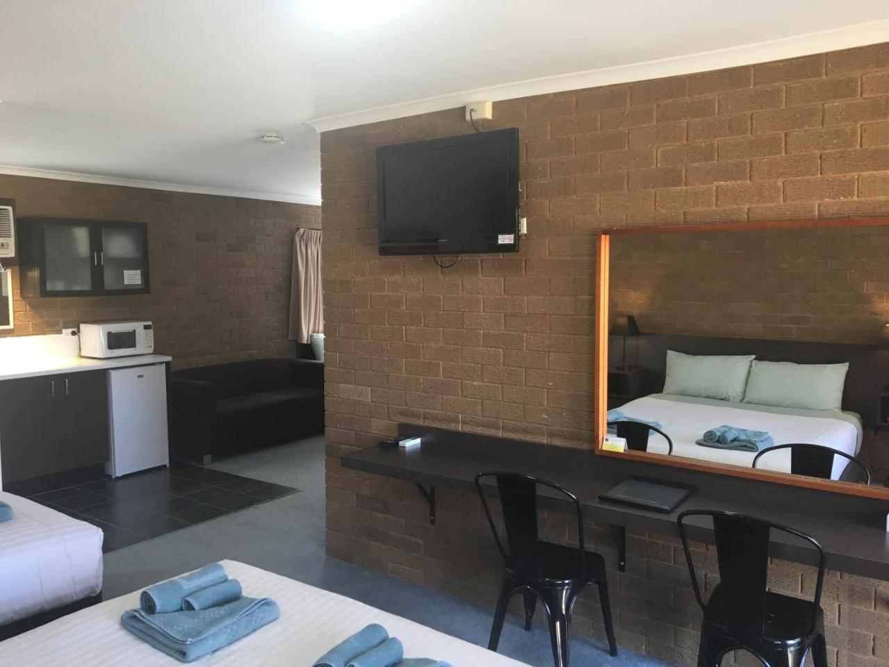 Camellia Motel Наррандера Экстерьер фото