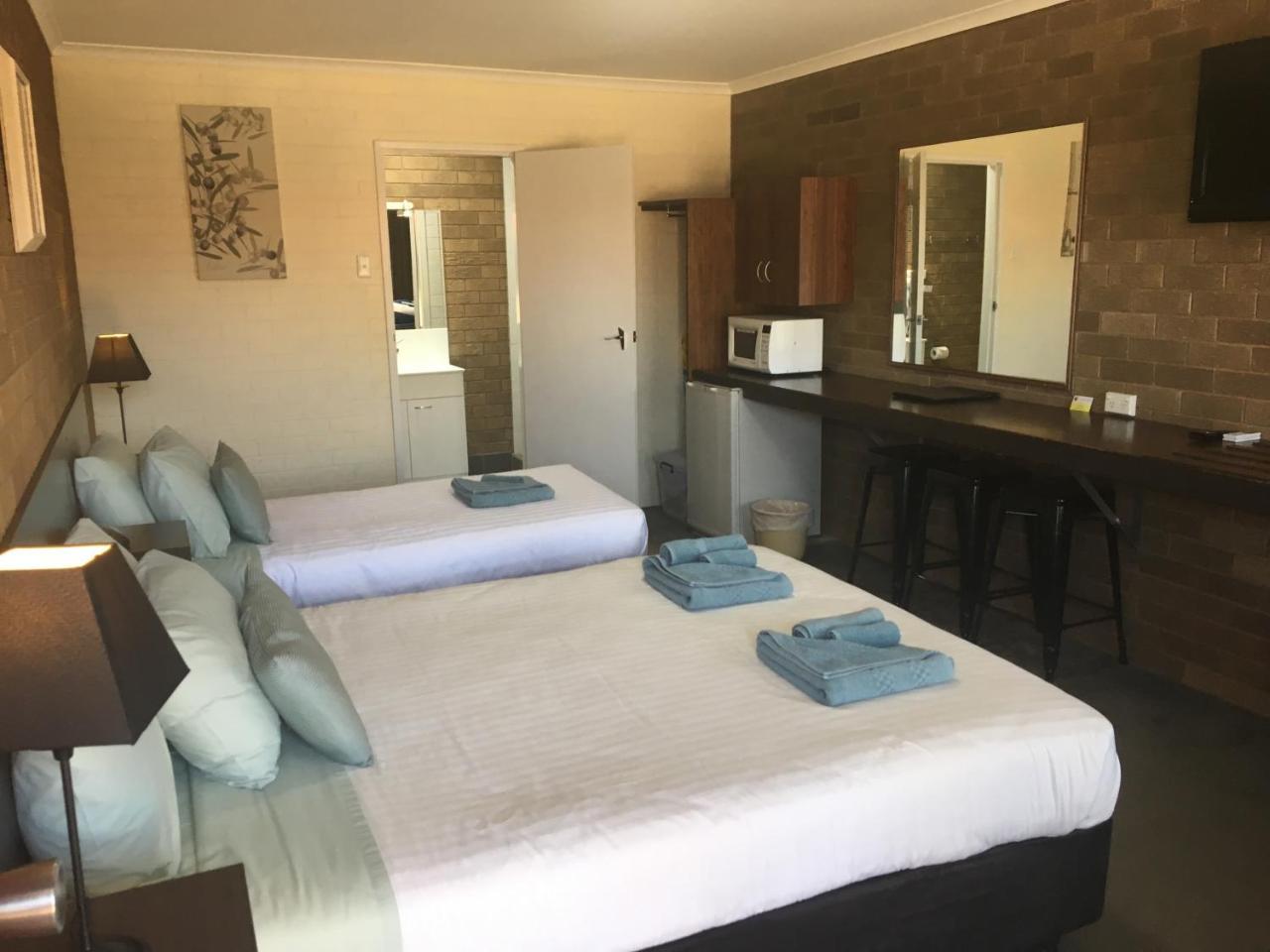 Camellia Motel Наррандера Экстерьер фото
